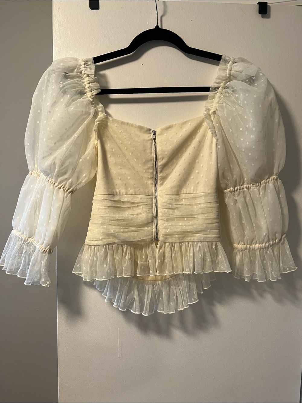 LPA White Swiss Dot Puff Sleeve Crop Top - Picture 2 of 5